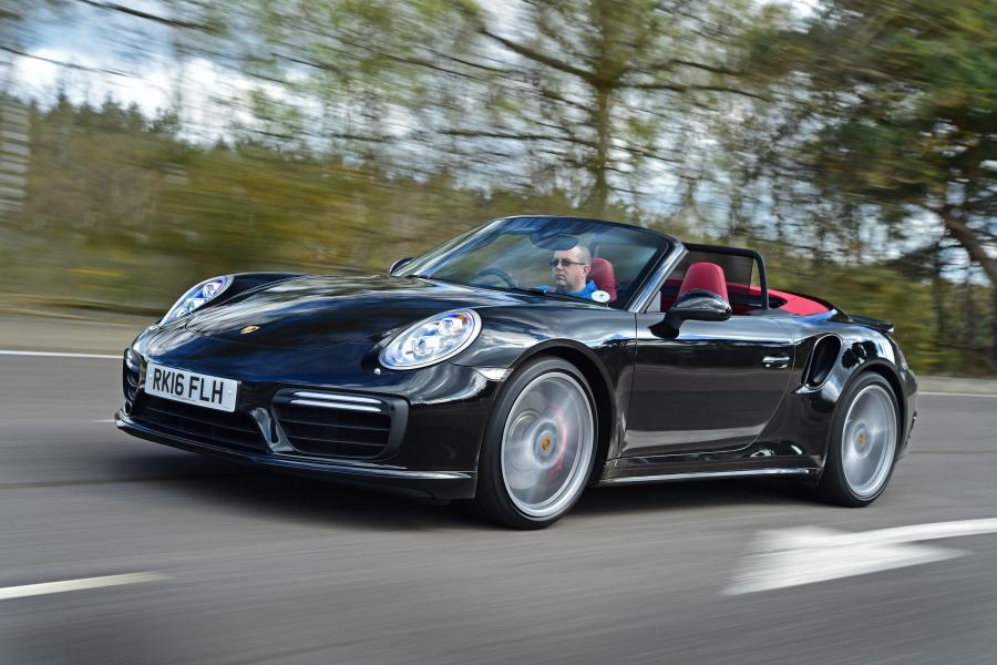  Porsche 911 Turbo Cabriolet 2016 года  (UK) (фото 9 из 11)